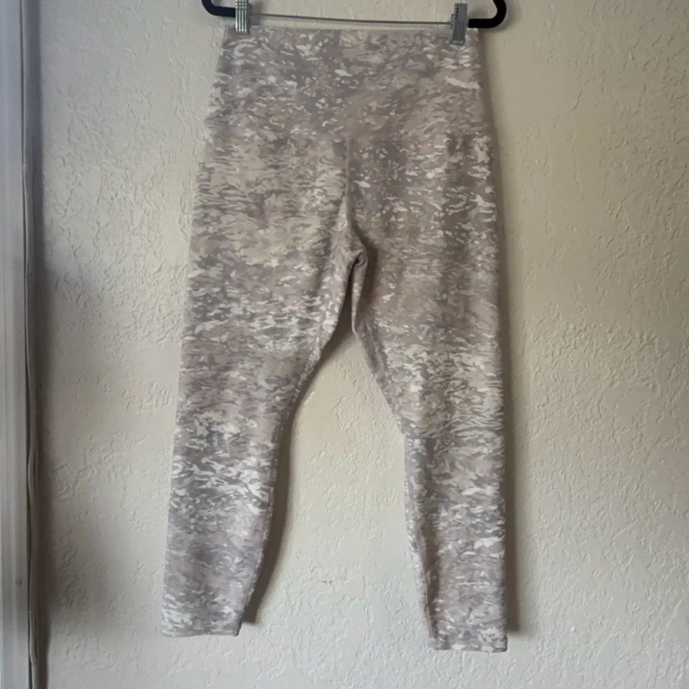 RBX Active High-Waisted Leggings - Gray/Beige Camo Abstract Print - Size L - Picture 6 of 9